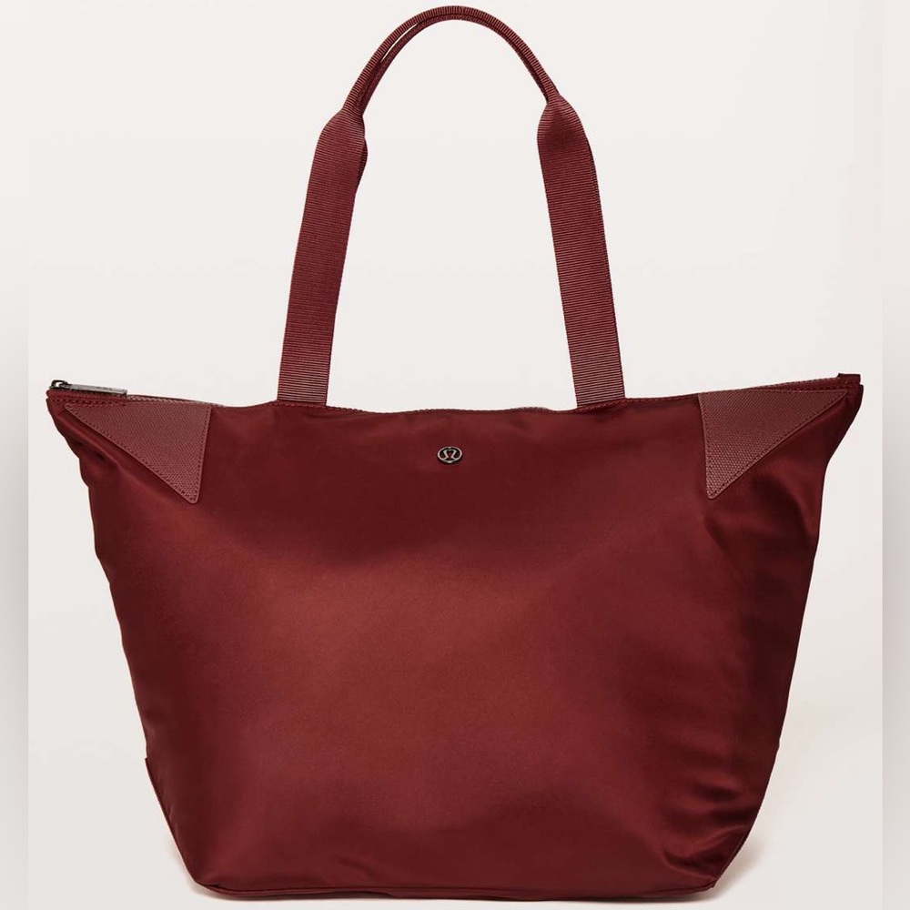 Lululemon Acute Tote *23L Red Oxide Burgundy.